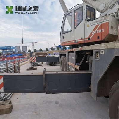 Used Truck Crane with 4 Axle, 13-45m Maximum Lifting Height, and 25ton Operating Weight for Heavy Lifting Operations